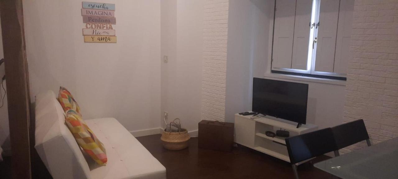 Apartamento Lud - Santos Appartement Lissabon Kamer foto
